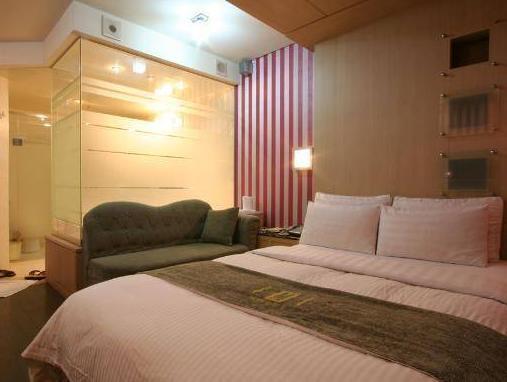 Imi Hotel Gwacheon Exterior photo